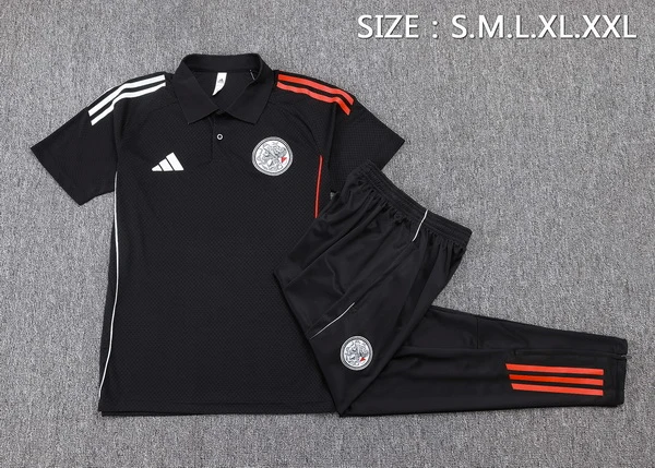Conjunto Completo Polo Ajax 2025 2026 Negro Rojo Ajax Conjunto 2025 2026 Negro - Maglia Ajax | tiendasdefutboles