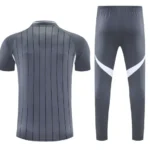Conjunto Completo Polo Bayern Múnich 2026 2027 Gris Rojo Blanco