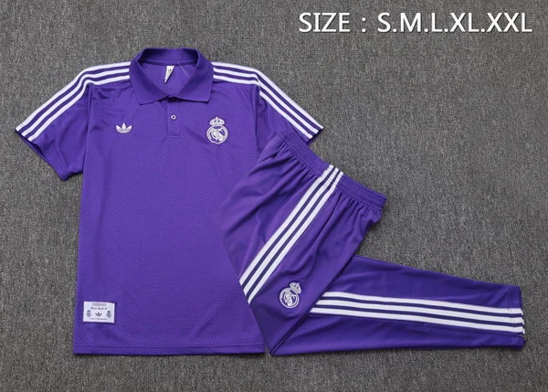 Conjunto Completo Polo Real Madrid 2025 2026 Purpura Real Madrid Conjunto 2025 2026 Púrpura - Maglia Real Madrid | tiendasdefutboles