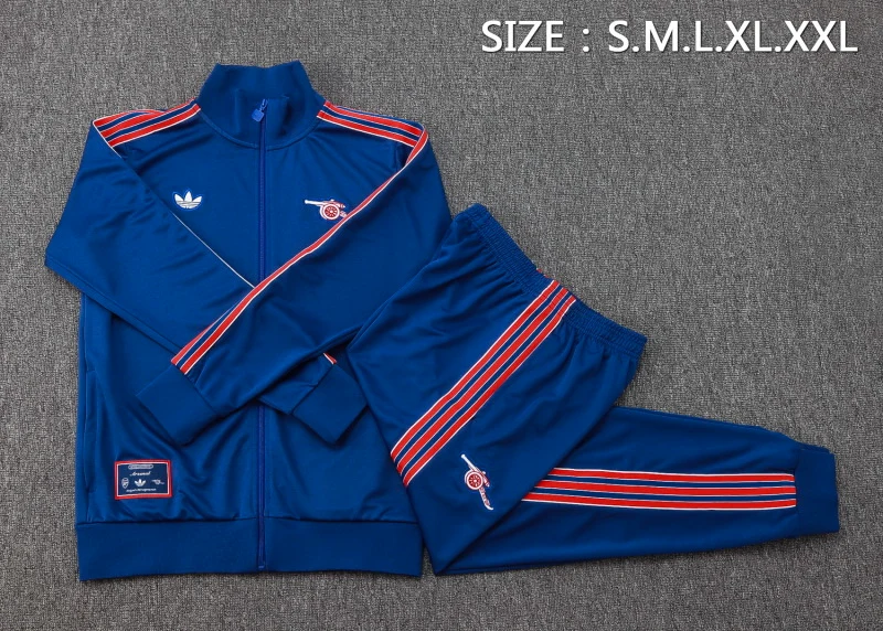 Conjunto Completo Ropa Deportiva Con Cremallera Larga Arsenal 2025 2026 Azul I Marino Arsenal Conjunto 2025 2026 Azul - Maglia Arsenal | tiendasdefutboles