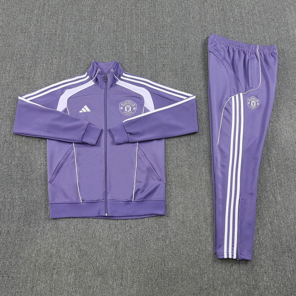 Conjunto Completo Ropa Deportiva Con Cremallera Larga Manchester United 2025 2026 Purpura Manchester United Conjunto 2025 2026 Púrpura - Maglia Manchester United | tiendasdefutboles