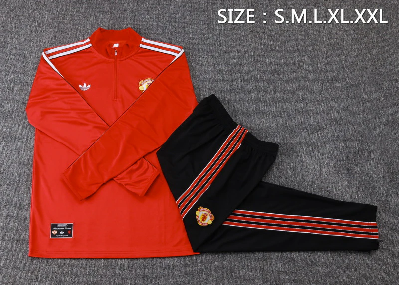 Conjunto Completo Sudadera Entrenamiento Manchester United 2025 2026 Rojo Negro Manchester United Conjunto 2025 2026 Rojo - Maglia Manchester United | tiendasdefutboles