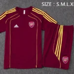Entrenamiento Conjunto Completo Arsenal 2025 2026 Borgona Amarillo