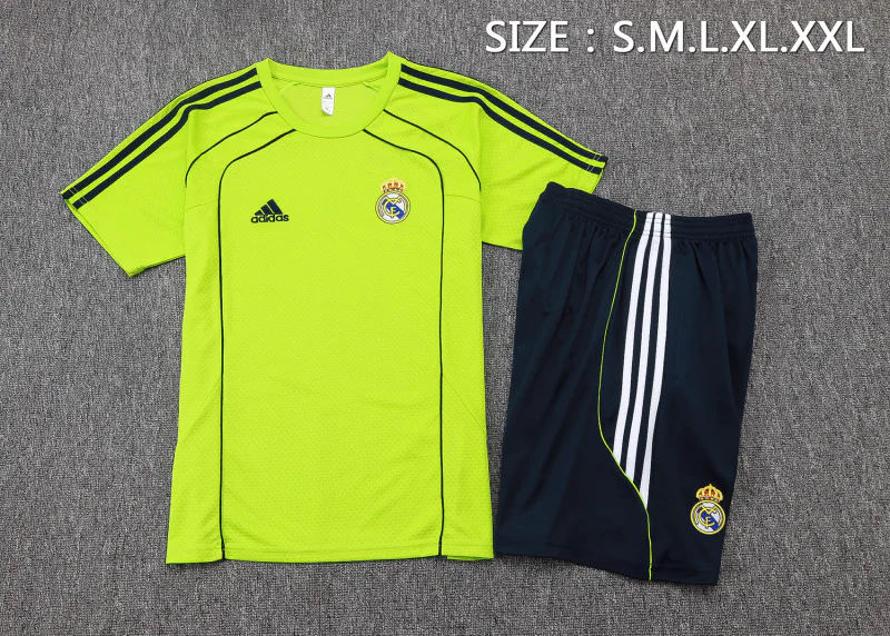 Entrenamiento Conjunto Completo Real Madrid 2025 2026 Verde Negro Real Madrid Conjunto 2025 2026 Verde - Maglia Real Madrid | tiendasdefutboles