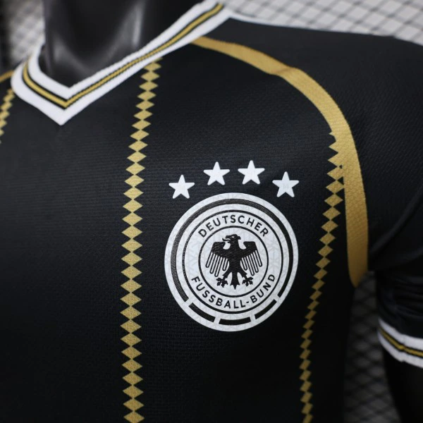 Especial Jugadores Camiseta Alemania 2026 Negro Amarillo Alemania Camiseta Edición Jugadores 2026 Especial Negra - Camiseta Alemania | tiendasdefutboles