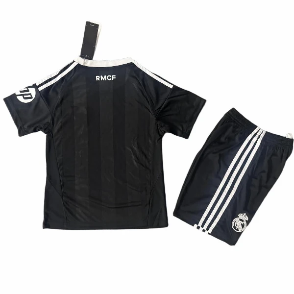 Portero Conjunto De Niños Real Madrid 2025 2026 Negro Real Madrid Niños Conjunto 2025 2026 Portero Negro - Tuta Real Madrid Niños | tiendasdefutboles