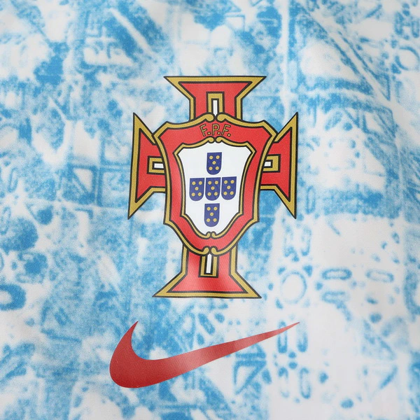 Rompevientos Portugal 2026 Rojo Azul Portugal Rompevientos 2026 Rojo - Portugal Barata | tiendasdefutboles