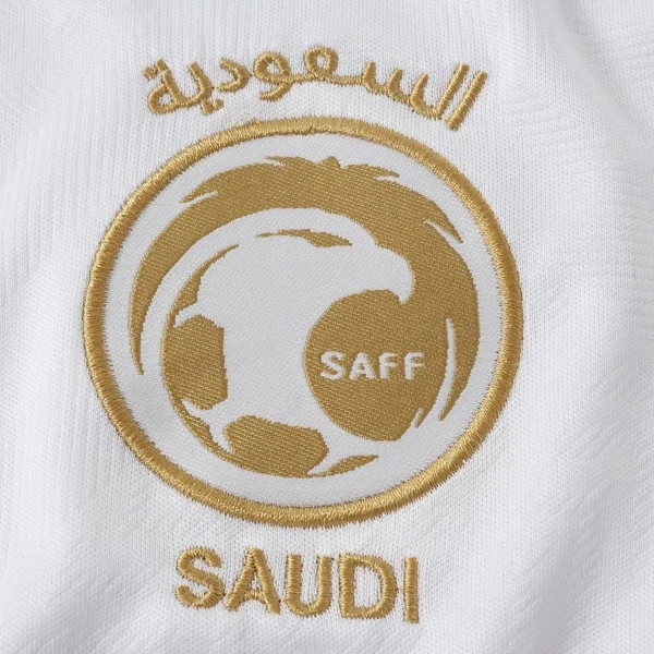 Segunda Conjunto De Niños Arabia Saudita 2026 Blanco Arabia Saudita Niños Conjunto 2026 Segunda Blanco - Arabia Saudita Niños Barata | tiendasdefutboles