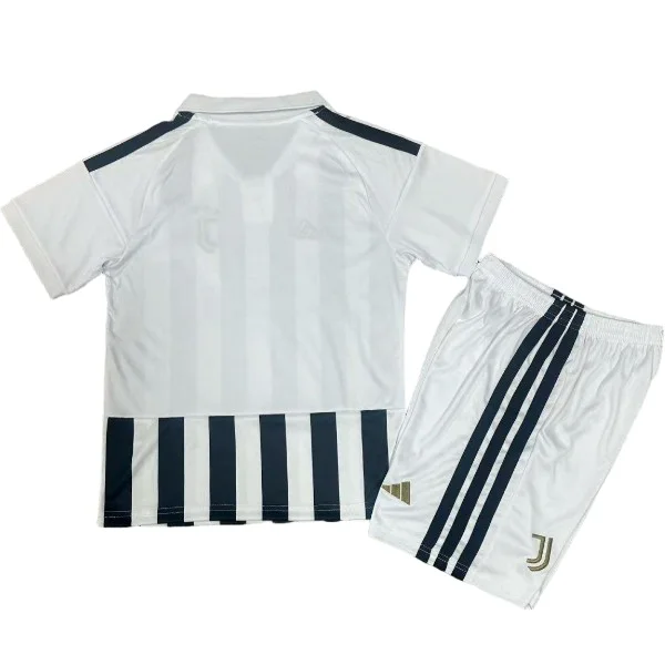 Casa Conjunto De Niños Juventus 2026 2027 Blanco I Negro Juventus Niños Conjunto 2026 2027 Casa Blanco - Equipación Juventus Niños | tiendasdefutboles
