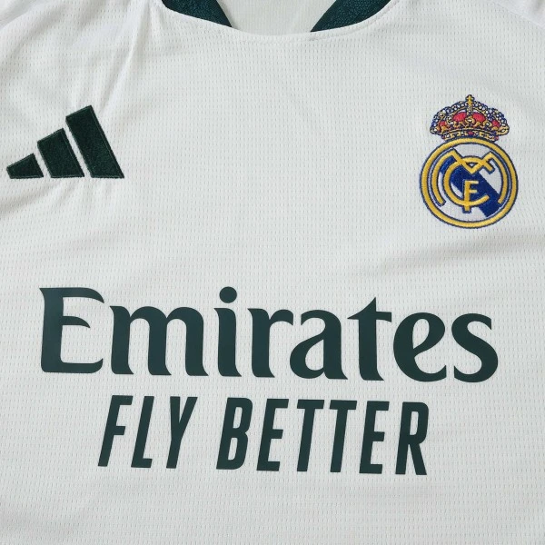 Casa Conjunto De Niños Real Madrid 2026 2027 Blanco Real Madrid Niños Conjunto 2026 2027 Casa Blanco - Real Madrid Niños Barata | tiendasdefutboles