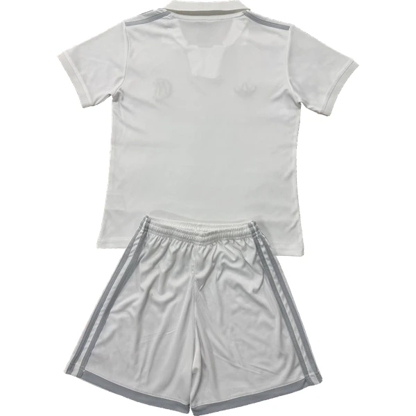 Especial Conjunto De Hombre Real Madrid 2026 2027 Blanco Real Madrid Conjunto 2026 2027 Especial Blanco - Real Madrid Barata | tiendasdefutboles