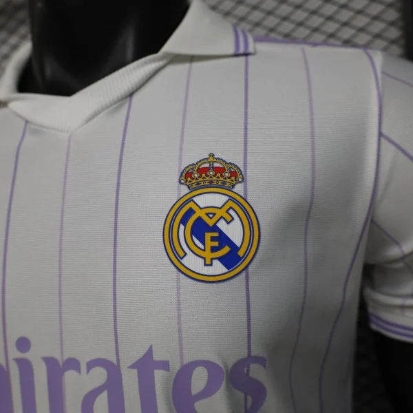 Especial Jugadores Camiseta Real Madrid 2026 2027 Blanco Purpura Real Madrid Camiseta Edición Jugadores 2026 2027 Especial Blanca - Camiseta Real Madrid | tiendasdefutboles