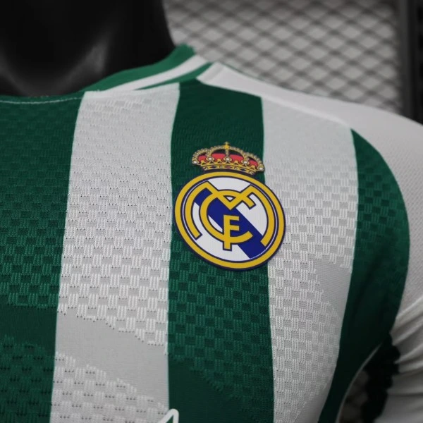 Especial Jugadores Camiseta Real Madrid 2026 2027 Verde Blanco Real Madrid Camiseta Edición Jugadores 2026 2027 Especial Verde - Camiseta Real Madrid | tiendasdefutboles