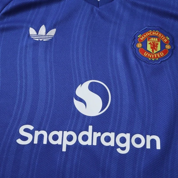 Segunda Conjunto De Niños Manchester United 2026 2027 Azul Manchester United Niños Conjunto 2026 2027 Segunda Azul - Equipacion Manchester United Niños | tiendasdefutboles